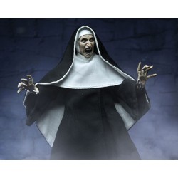 Figurka Zakonnica The Nun